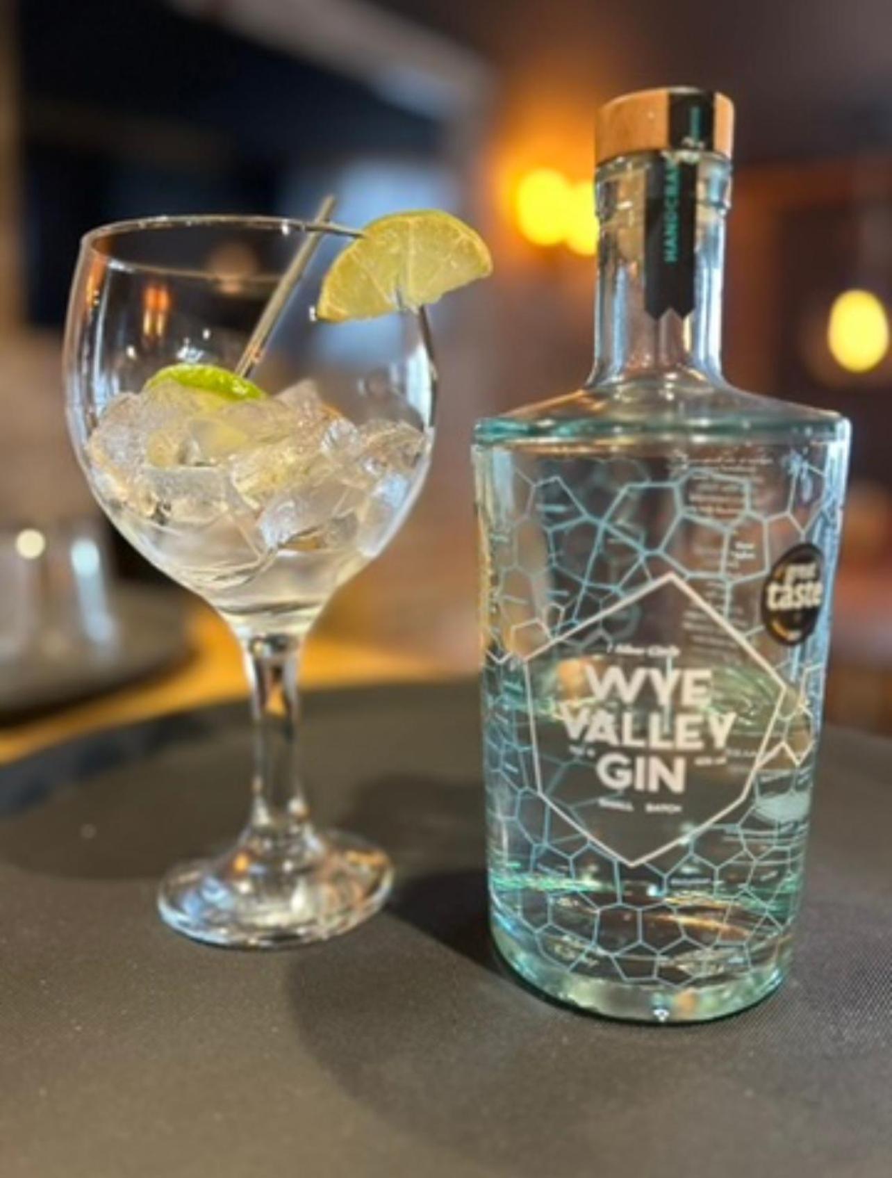 切普斯托 第一栏旅馆酒店 外观 照片